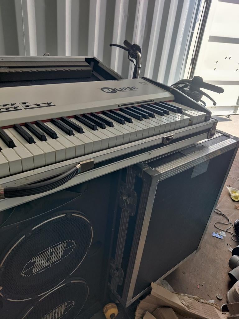KEYBOARD/BOXEN/ Flightcase zie FOTO'S beschrijving, Ophalen, Gebruikt