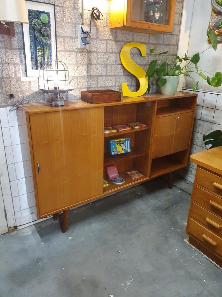 Vintage wandmeubel highboard met vitrine jaren 60, Ophalen of Verzenden, Zo goed als nieuw, 25 tot 50 cm