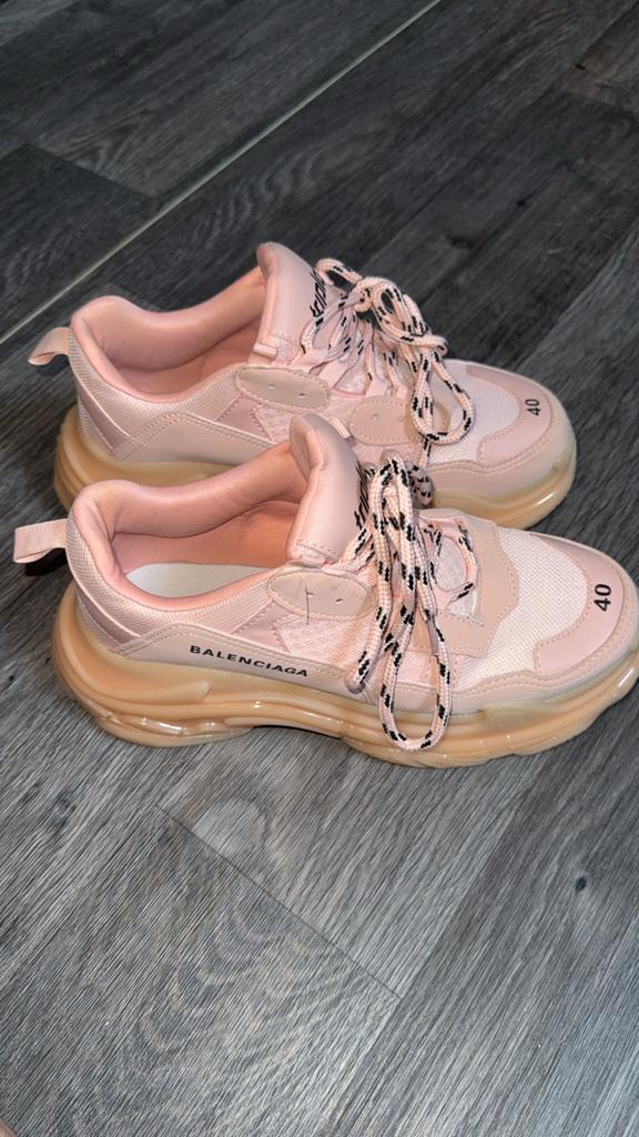 Roze Balenciaga Schoenen - Maat 40, Kleding | Dames, Schoenen, Ophalen of Verzenden, Zo goed als nieuw, Roze, Sneakers of Gympen