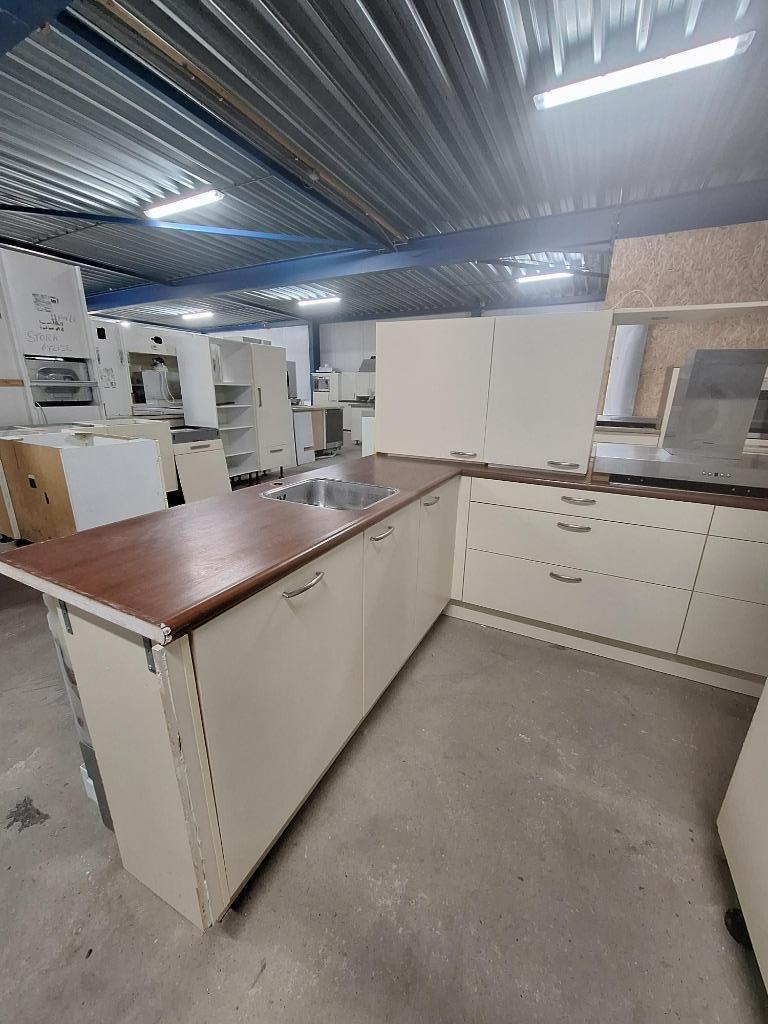 Complete keuken Compleet met APP 120Keukens op voorraad 2684, Huis en Inrichting, Keuken | Complete keukens, Zo goed als nieuw