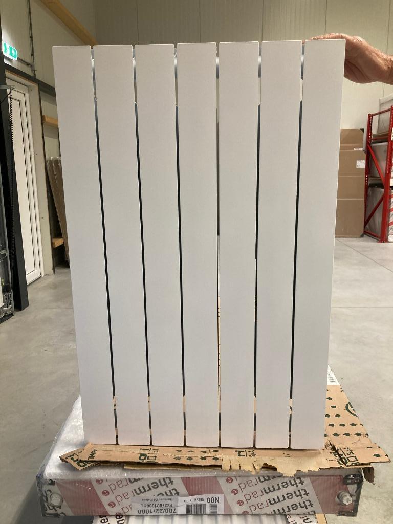 Thermrad AluBasic radiator 881 x 560 Wit 7 kolommen, Doe-het-zelf en Verbouw, Radiator, Nieuw, Minder dan 60 cm, Ophalen of Verzenden