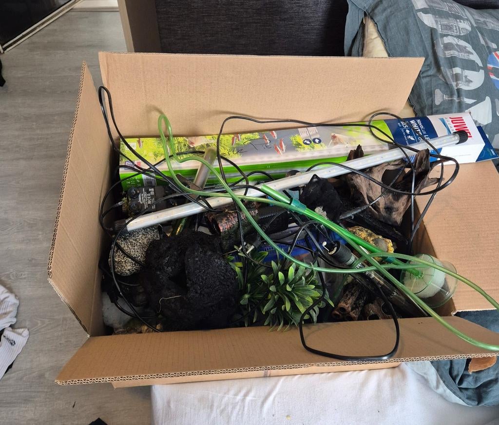 Aquarium toebehoren - Alles in één keer!, Tuin en Terras, Kweekspullen, Ophalen, Gebruikt, Overige typen