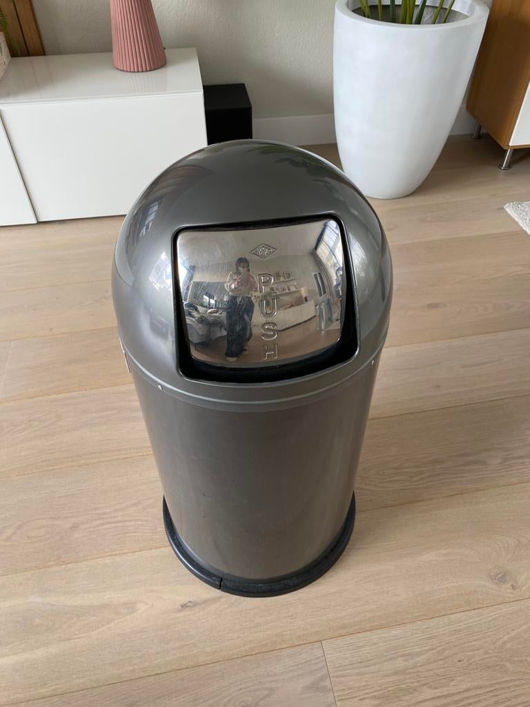 Prullenbak Wesco pushboy, Ophalen, Gebruikt, 50 tot 75 cm, 40 liter of meer