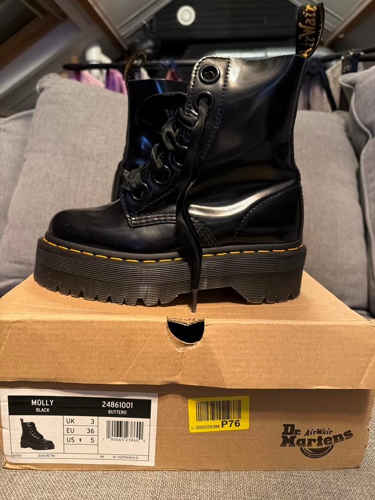 Dr. Martens Molly - Zo goed als nieuw! maat 36, Ophalen of Verzenden, Zo goed als nieuw, Zwart, Lage of Enkellaarzen