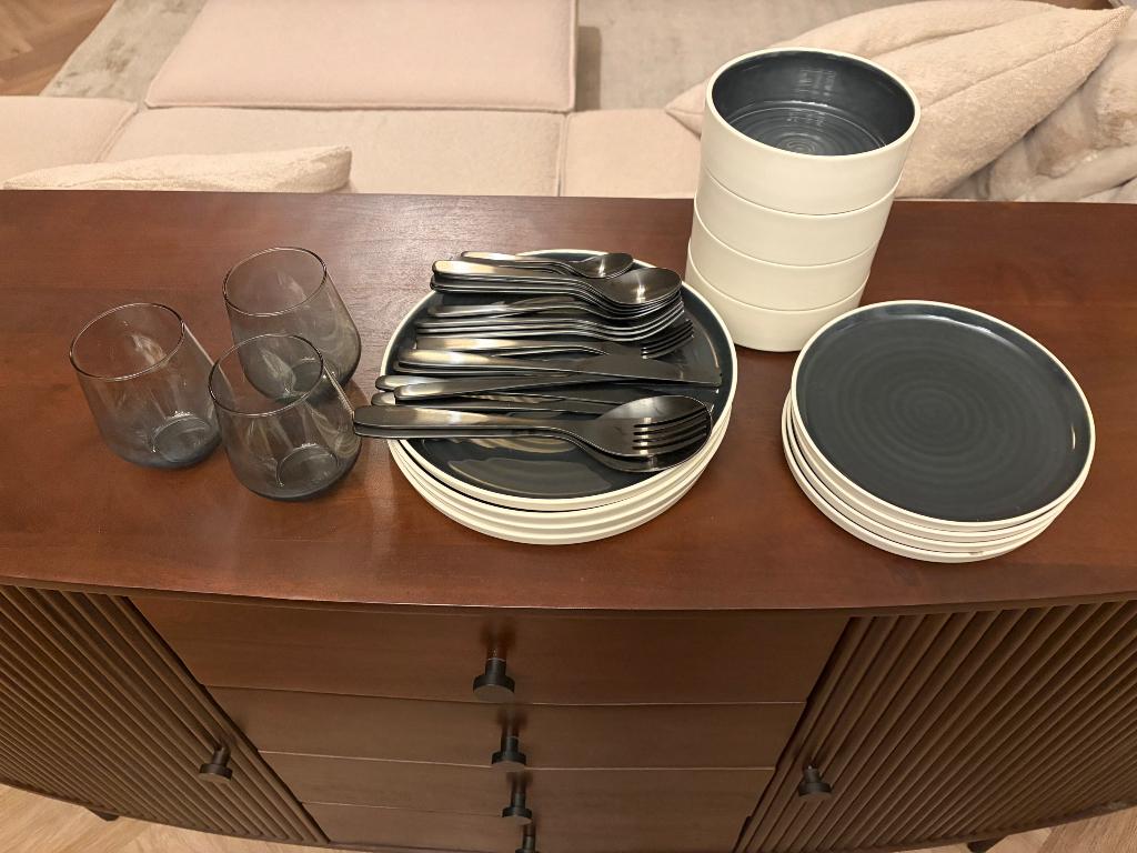 IKEA OMBONAD servies & bestekset, Huis en Inrichting, Keuken | Servies, Zo goed als nieuw, Compleet servies, Overige stijlen, Keramiek