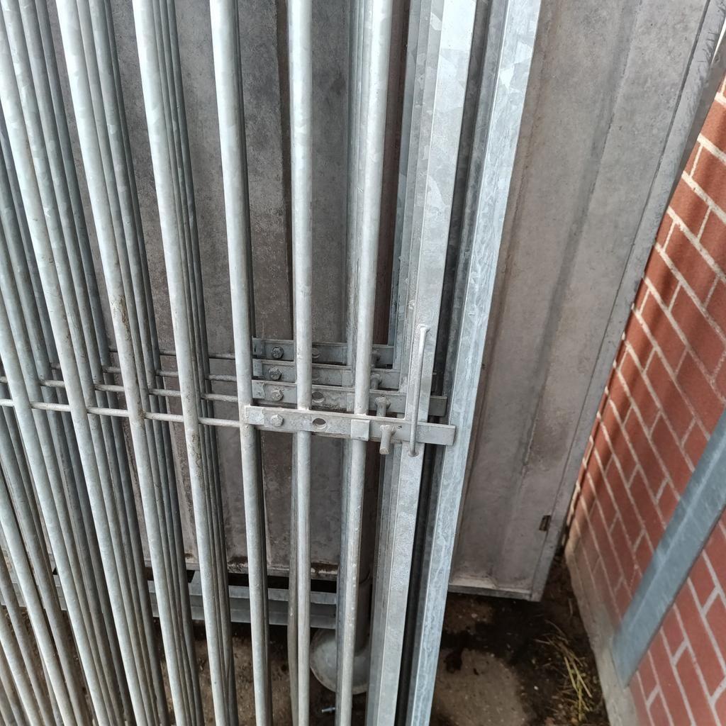 4 stuks 1,22m deurpanelen kennelpanelen hondenkennel, Ophalen, Hondenkennel, 110 cm of meer, 100 cm of meer