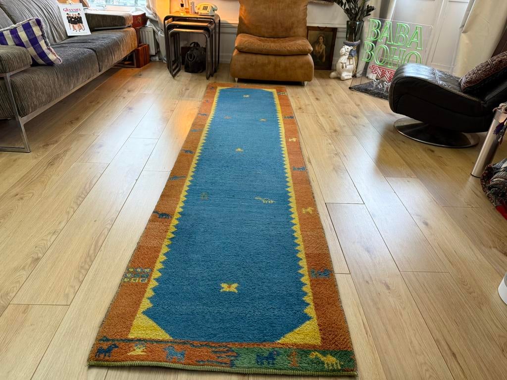 Vintage handgeknoopte loper uit Iran – 302 x 77,5 cm