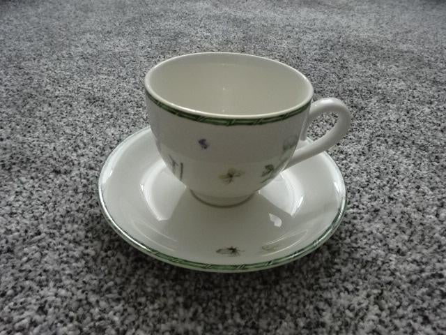 Kop en schotel met geboortemaand februari / Janneke Brinkman, Huis en Inrichting, Keuken | Servies, Nieuw, Ophalen of Verzenden