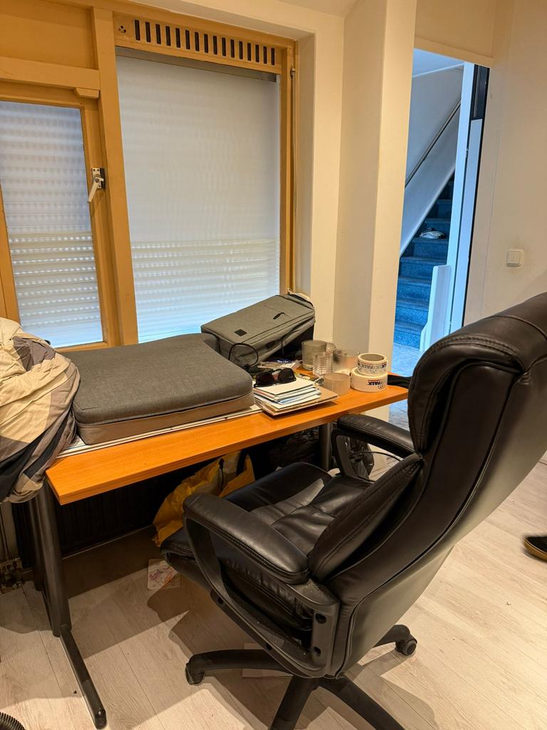 Bureau kast en stoel, Ophalen of Verzenden, Zo goed als nieuw, Overige typen