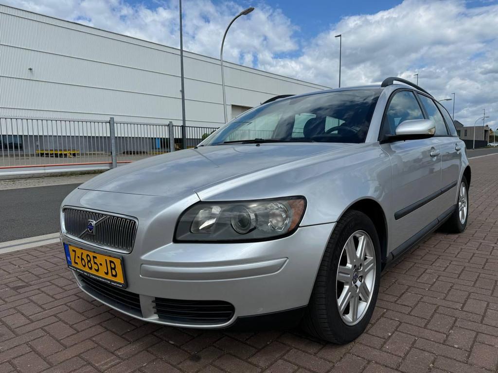 Volvo V50 2.4 /Automaat/Airco/Nieuwe APK+Nieuwe dakhemel, Stof, Gebruikt, 700 kg, Startonderbreker
