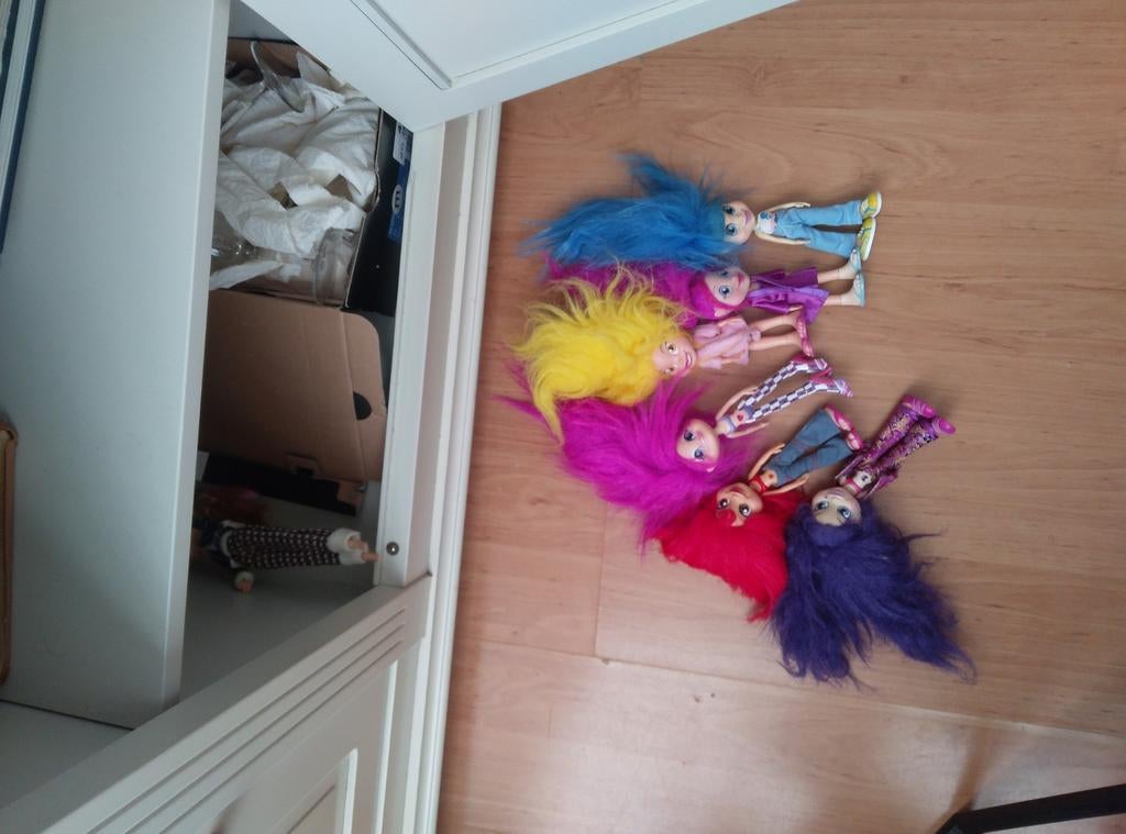6 poppen met gekleurd haar van hasbro, Verzamelen, Poppen, Ophalen of Verzenden, Pop