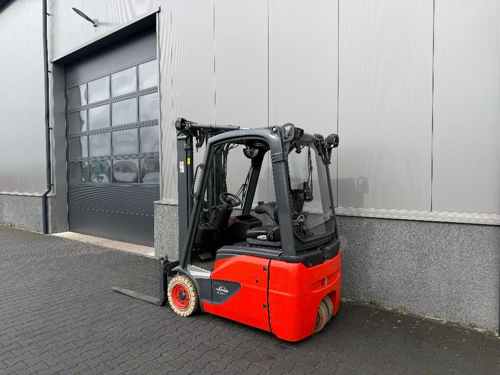 Linde E14 elektrische heftruck 'Bouwjaar batt. 2022' triplo', Linde, Heftruck, Ophalen of Verzenden, 1000 tot 2000 kg