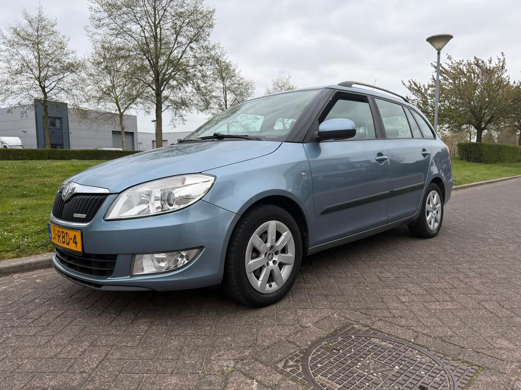 Skoda Fabia 1.2 TDI 55KW Combi 2011 Blauw, Auto's, Voorwielaandrijving, Euro 5, 450 kg, 1199 cc