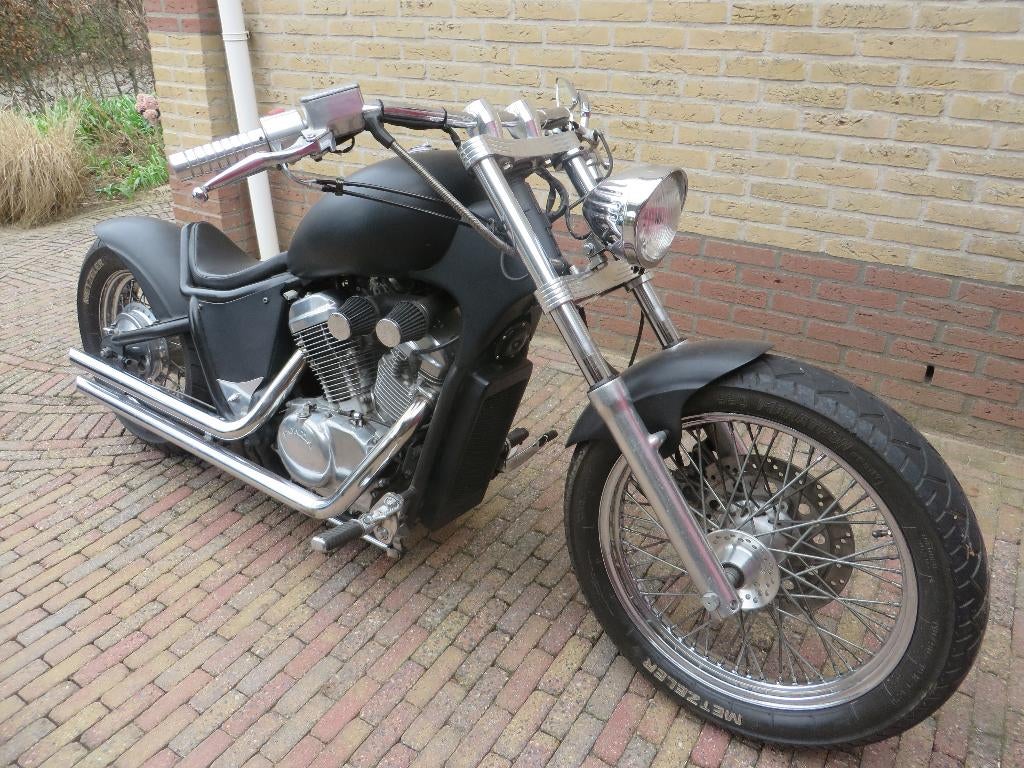 Custom Chopper  Honda VT 600c Shadow, Motoren, 2 cilinders, Chopper, Particulier, Minimaal motorrijbewijs A2