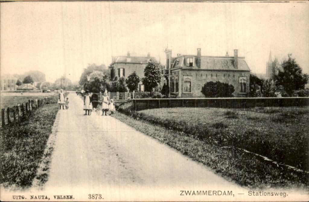 Zwammerdam - Stationsweg - Straatzicht, Ophalen of Verzenden, Voor 1920, Ongelopen, Zuid-Holland