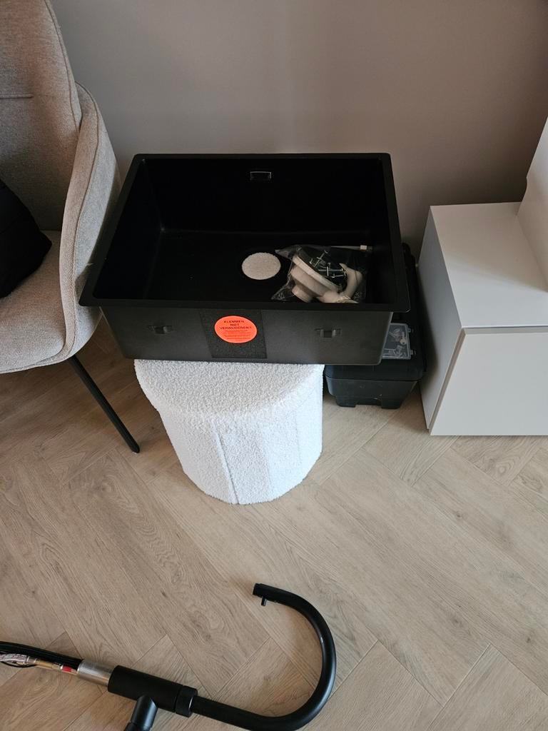 Zwarte Keukenspoelbak - 3 jaar oud, incl. korfplug, Ophalen, Gebruikt