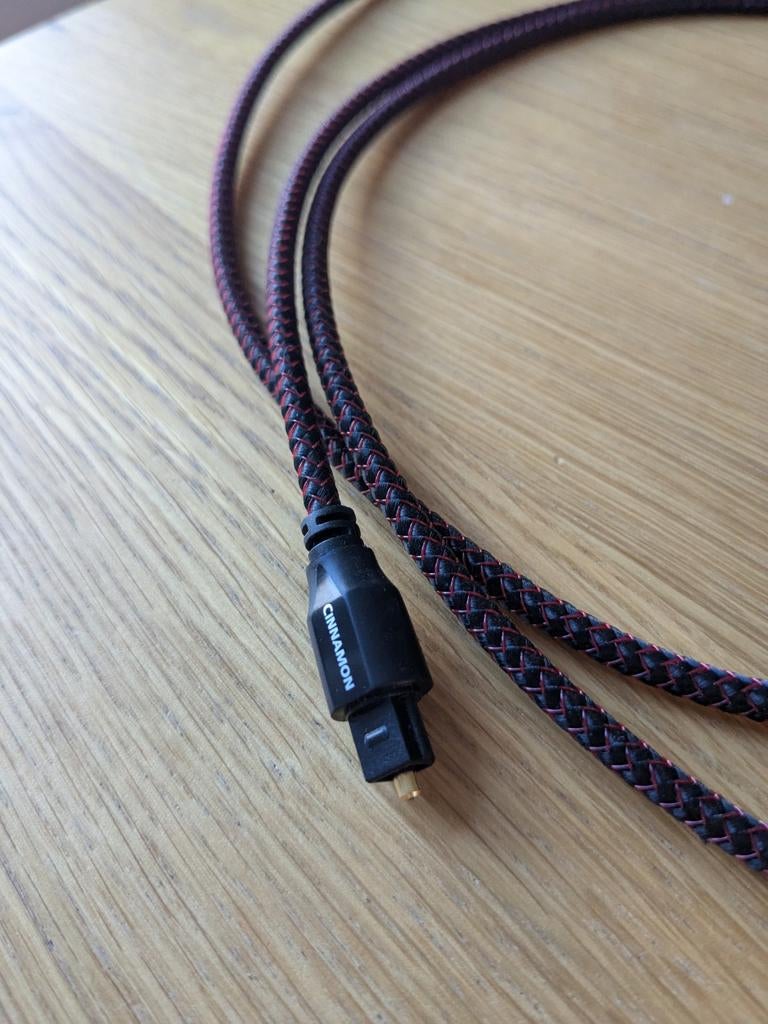 AudioQuest Cinnamon optical 1.5 meter, Ophalen of Verzenden, Zo goed als nieuw, Minder dan 2 meter, Optische kabel