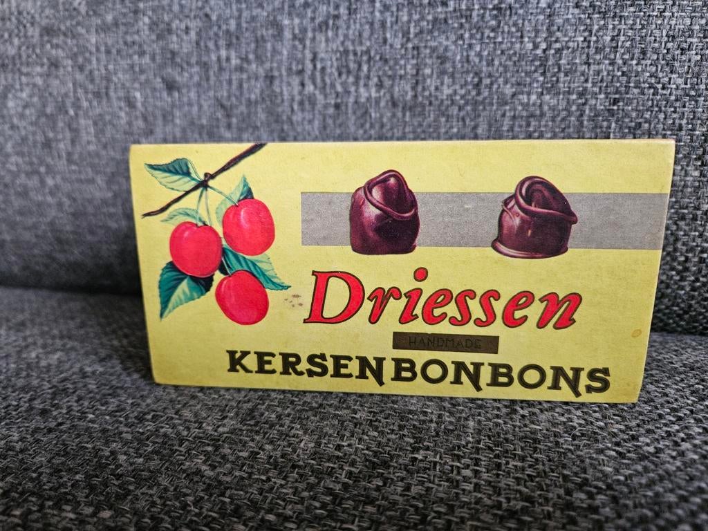 Vintage Driessen Kersenbonbons doosje - Rotterdam, Verzamelen, Merken en Reclamevoorwerpen, Ophalen of Verzenden, Gebruikt
