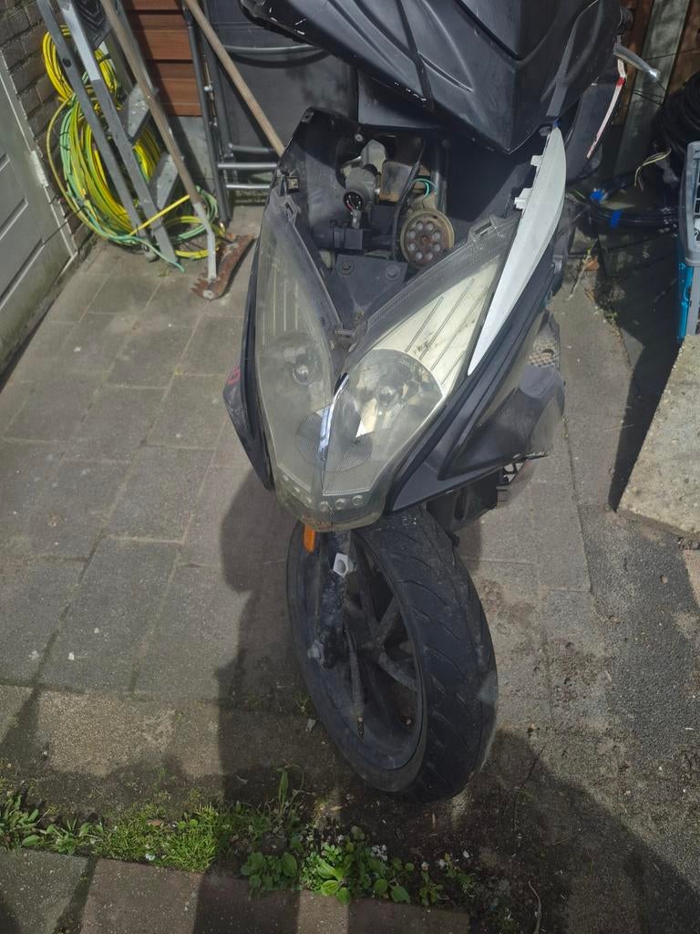 Kymco Super 8 sloper voor onderdelen zonder kenteken, Ophalen, Gebruikt, Maximaal 45 km/u, Benzine