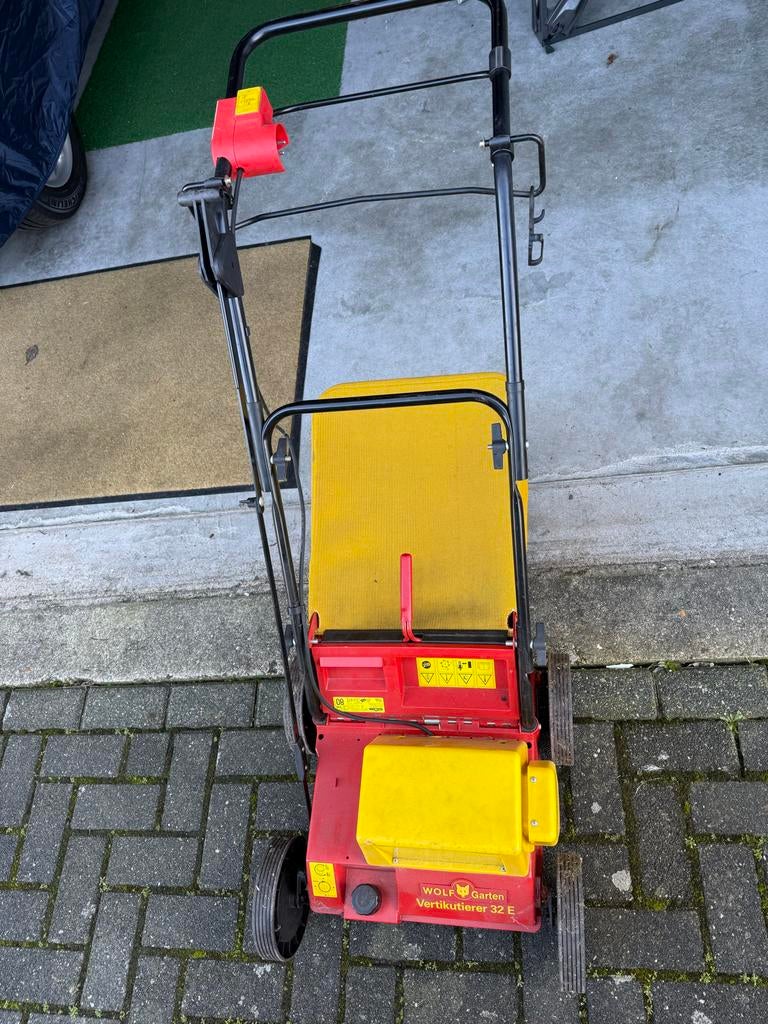 Wolf Verticuteer-machine - Weinig gebruikt, Ophalen, Zo goed als nieuw, Elektrisch