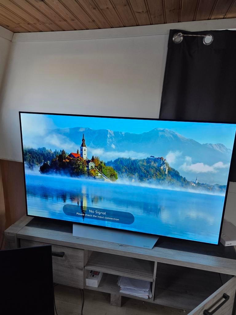 LG OLED 65 inch TV, Ophalen