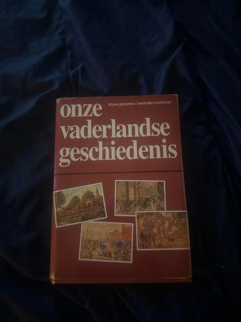 Onze Vaderlandse Geschiedenis boek, Ophalen of Verzenden, 20e eeuw of later, Gelezen