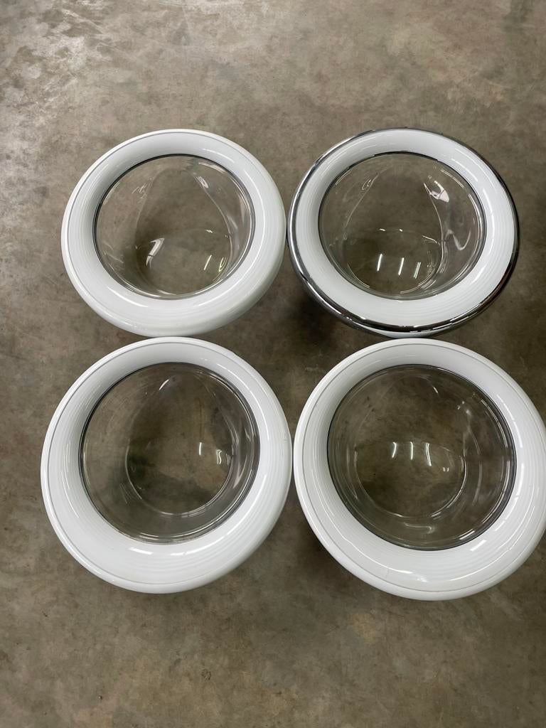 Partij wasmachine onderdelen, Ophalen