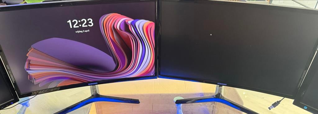 2x Samsung 24 inch Curved Monitor Full HD, Ophalen, Curved, HDMI, Full HD