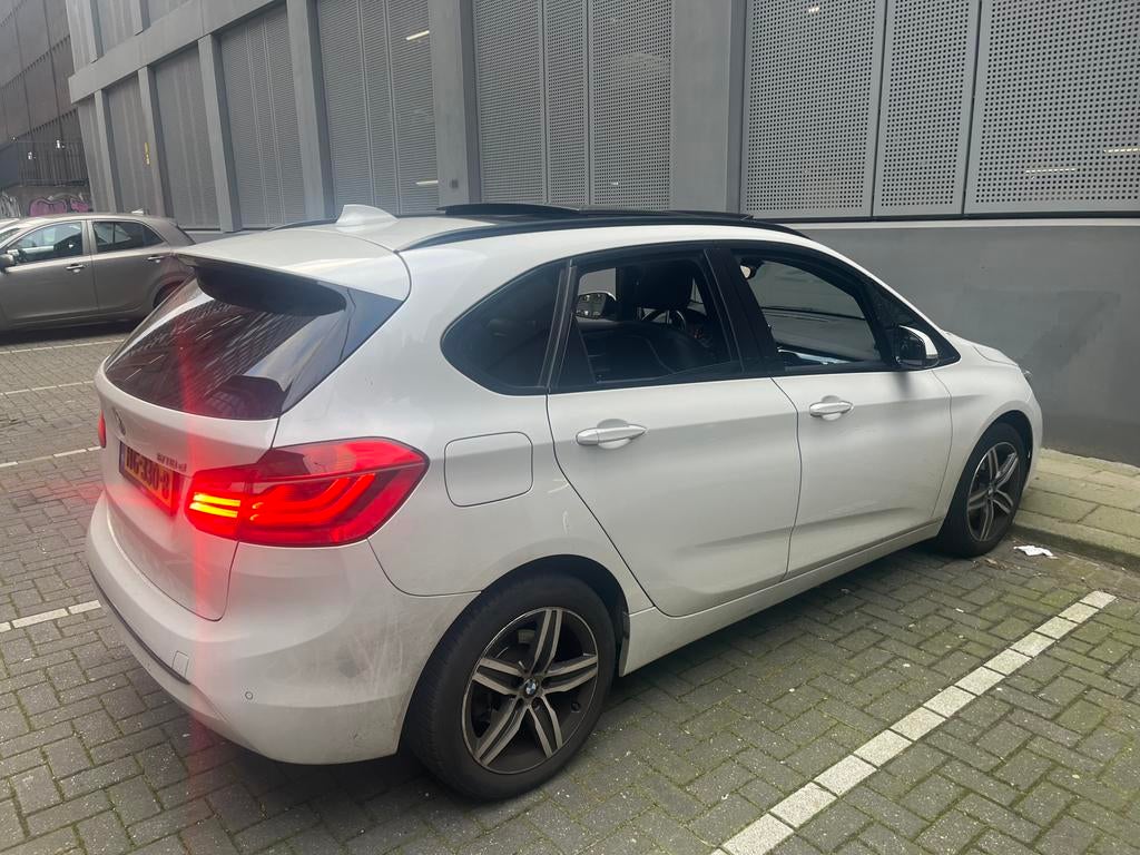 BMW 2-Serie Active Tourer 2.0 218D NAP 2 eigenaar, Auto's, BMW, Voorwielaandrijving, 1995 cc, Wit, Origineel Nederlands