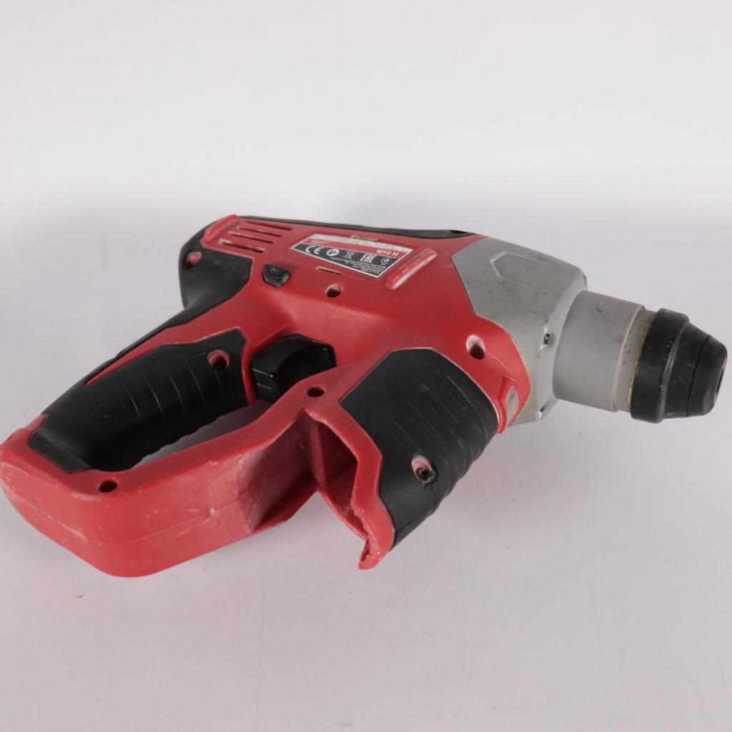 Milwaukee M12 H – Gebruikt, Milwaukee, Gebruikt, Support@milwaukee.com, Milwaukee Electric Tool Corporation, 13135 W. 
Lisbon Road, Brookfield, WI 53005
USA
