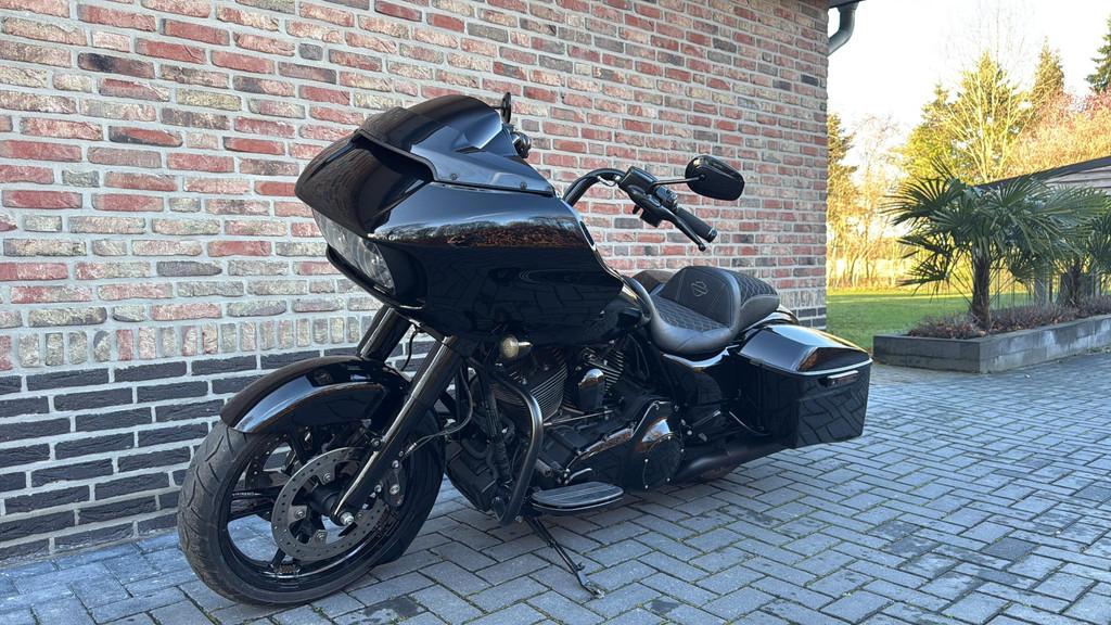 Harley Davidson 103 FLTRX Road Glide Roadglide CVO Black Out - foto 2