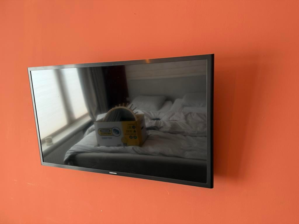 Samsung smart tv 32 inch, Ophalen, 50 Hz, 80 tot 100 cm, Zo goed als nieuw