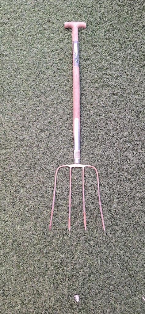 Riek    mestvork .4 tand    hooivork, Ophalen, Zo goed als nieuw