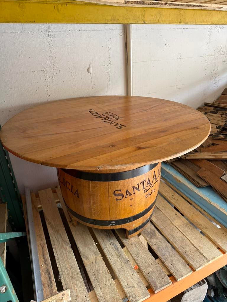 Santa Alicia bar mancave tafel, Ophalen, Gebruikt