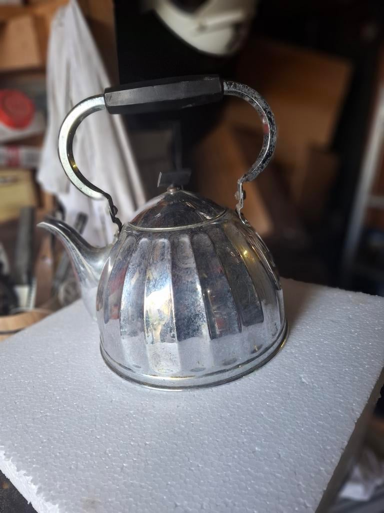 Waterketel met rood koperen bodem, Antiek en Kunst, Antiek | Keukenbenodigdheden, Ophalen of Verzenden