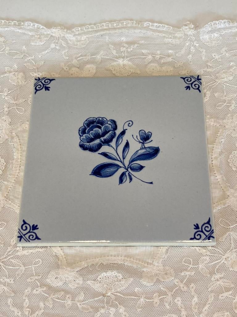 Tegel Westraven Holland, blauwe bloem (210723), Ophalen of Verzenden