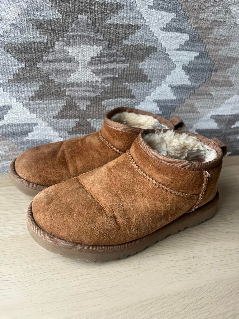 Ugg Ultra Mini Chestnut - Maat 36, Kleding | Dames, Schoenen, Bruin, Lage of Enkellaarzen, Ophalen of Verzenden, Gedragen