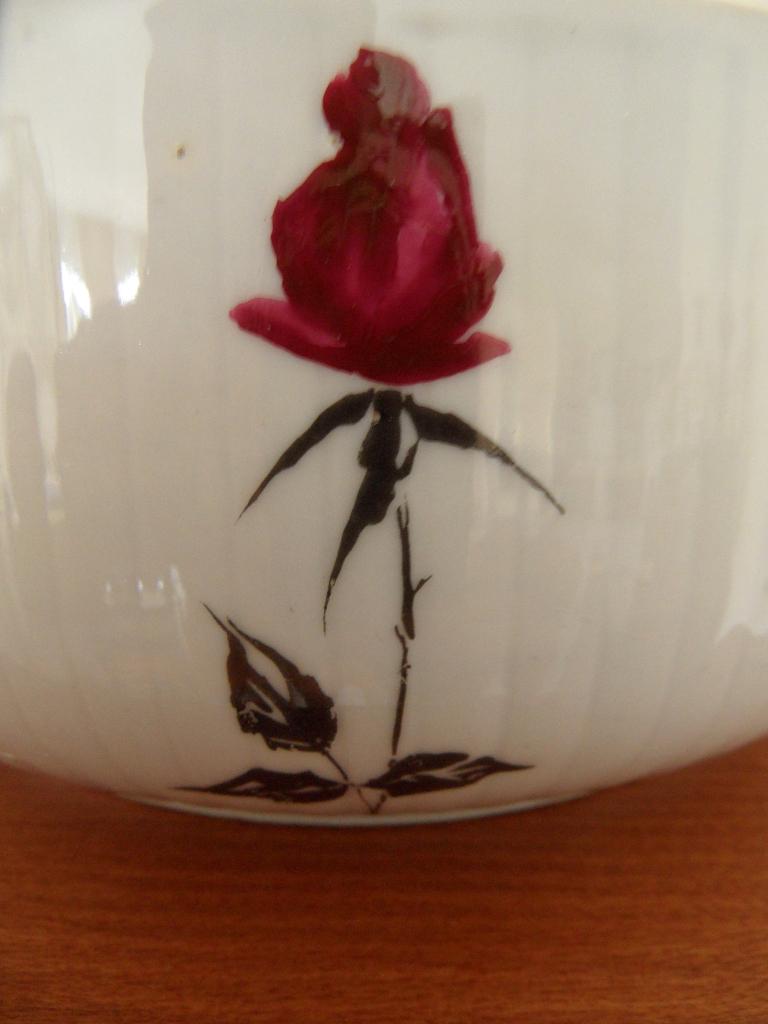 porseleinen serveerkom - deco roos - Schwarzenhammer Bavaria, Antiek en Kunst, Antiek | Servies los, Ophalen of Verzenden