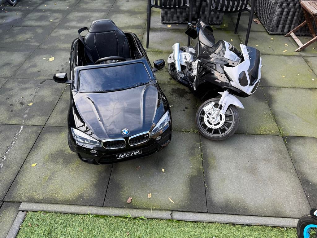Elektrische kinderauto BMW X6M en elektrische motor, Kinderen en Baby's, Speelgoed | Buiten | Voertuigen en Loopfietsen, Ophalen of Verzenden