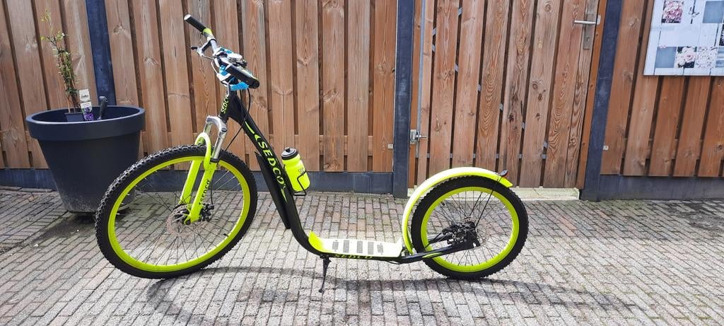 Volwassenen  step, Fietsen en Brommers, Steps, Ophalen, Zo goed als nieuw, Gewone step