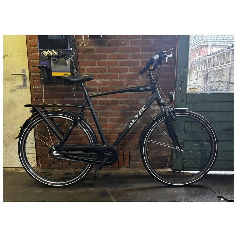 bijna nieuwe 28"Altec Delta herenfiets met 3 versn!, Versnellingen, Zo goed als nieuw, 57 tot 61 cm, Ophalen