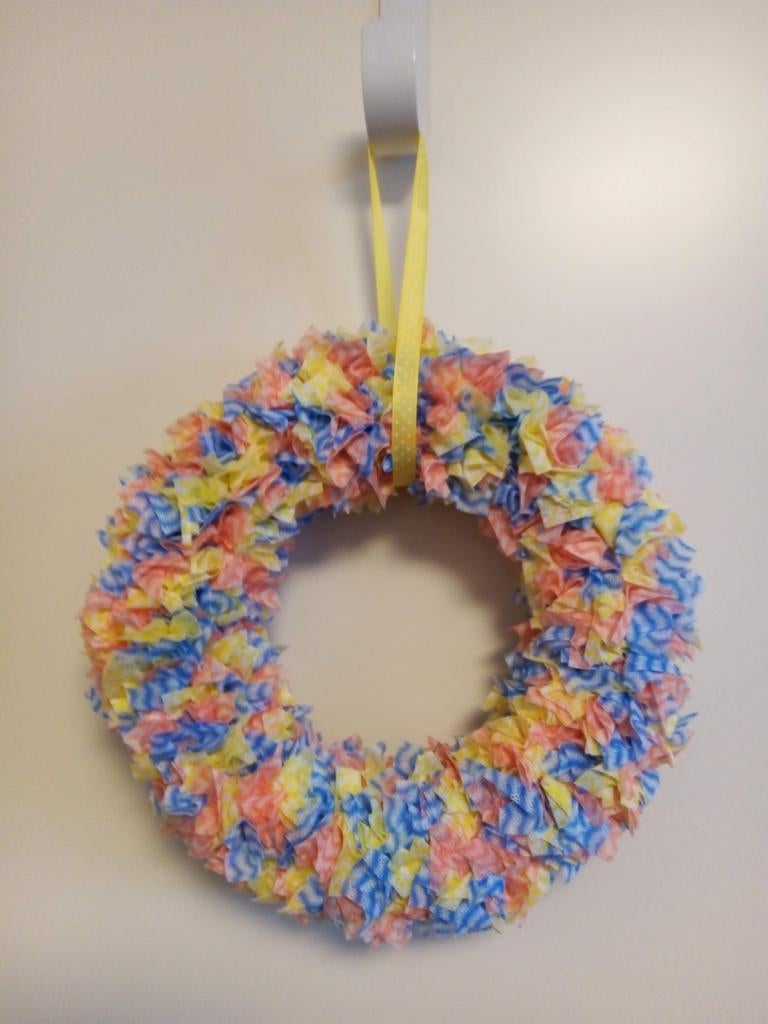 Krans met stukjes stof nieuw handmade, Ophalen of Verzenden, Nieuw