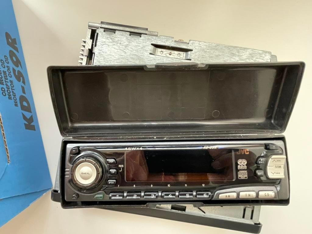 Zeer nette JVC autoradio met ingebouwde CD-speler, Auto diversen, Autoradio's, Verzenden, Zo goed als nieuw