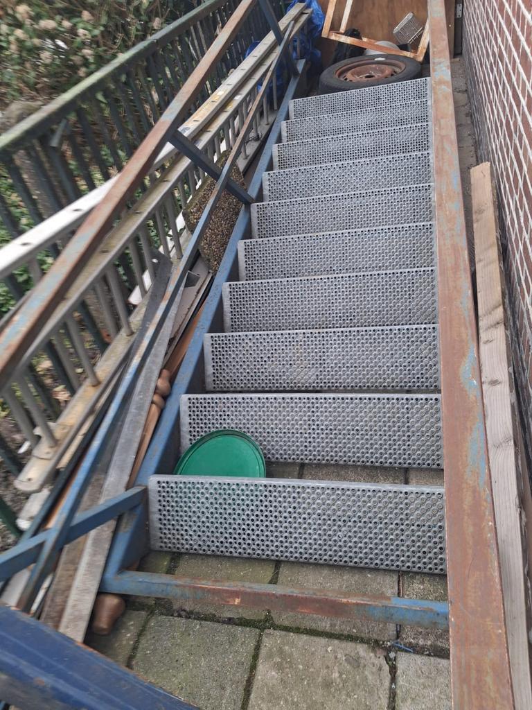 Bandtrap 13 Treden, Ophalen, Gebruikt