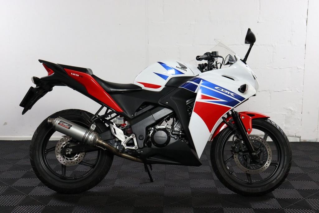 HONDA CBR 125 R (bj 2016), HONDA, Bedrijf, Onbekend, Sport