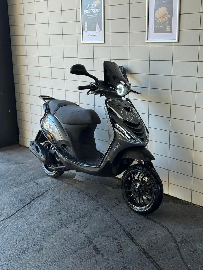 Piaggio zip 4 takt (full option), Ophalen, Gebruikt, Maximaal 45 km/u, Zip