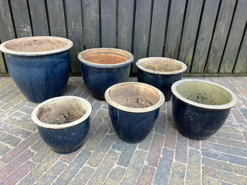 Set van 6 grote blauw geglazuurde bloempotten, Ophalen, Rond, Aardewerk, Minder dan 40 cm
