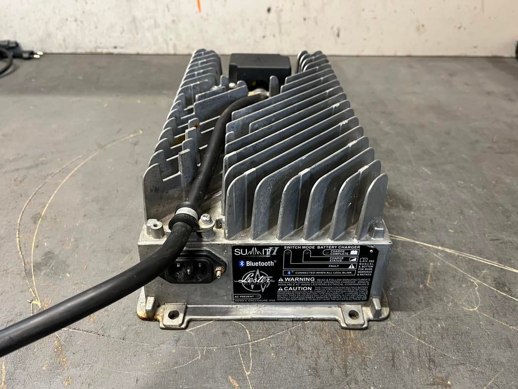 Lester Summit 2 30410 24V/36V/48V lader met bluetooth app, Auto-onderdelen, Ophalen of Verzenden, Gebruikt