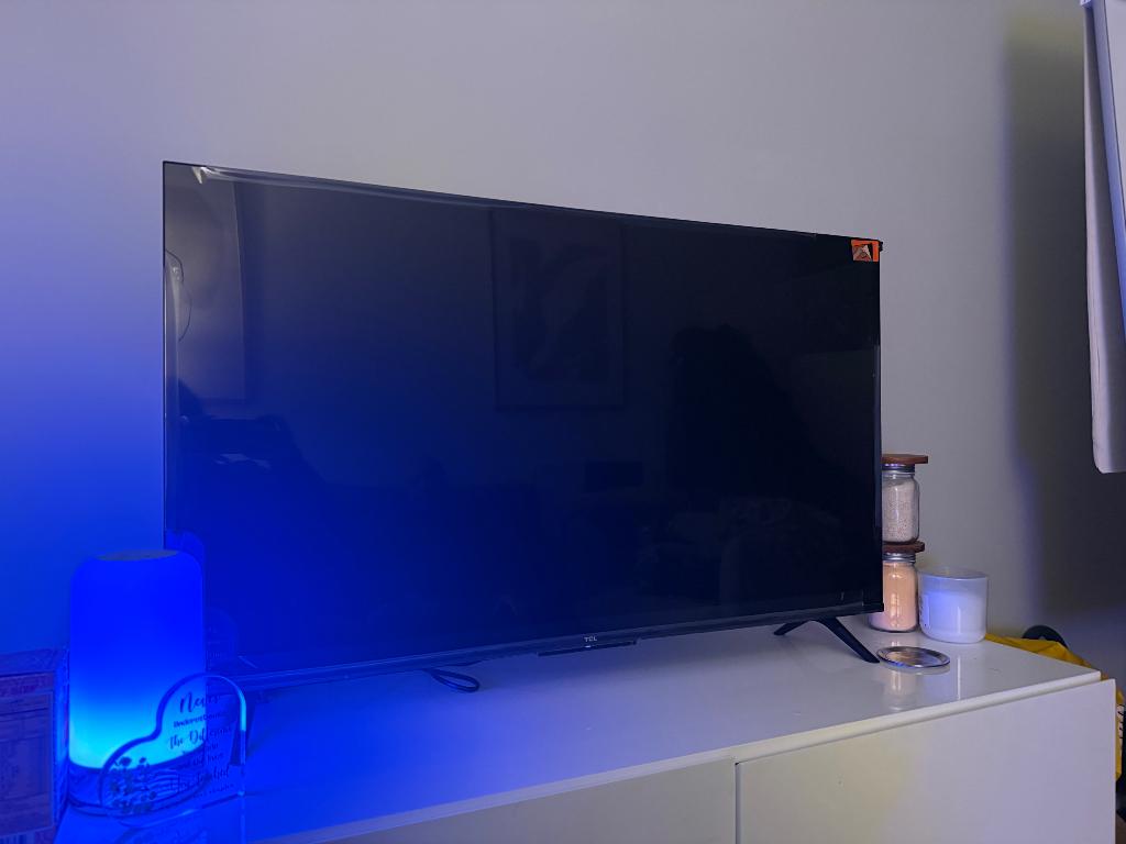 TCL tv, LED, Zo goed als nieuw, 100 Hz, 40 tot 60 cm