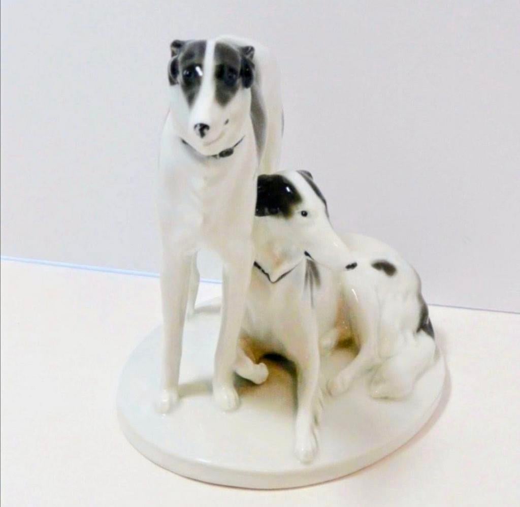 Prachtig porseleinen beeld van twee wolfshonden, Ophalen of Verzenden, Zo goed als nieuw, Mens
